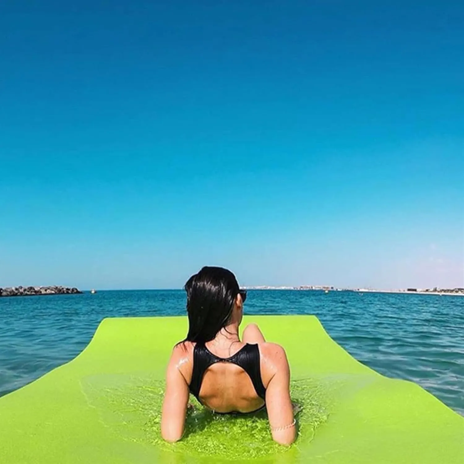 Floating Mat, Floating Water Mat, with Rolling Pillow Design, Bouncy Tear-Resistant 3-Layer XPE Foam, Roll-Up Floating Island River Rafts